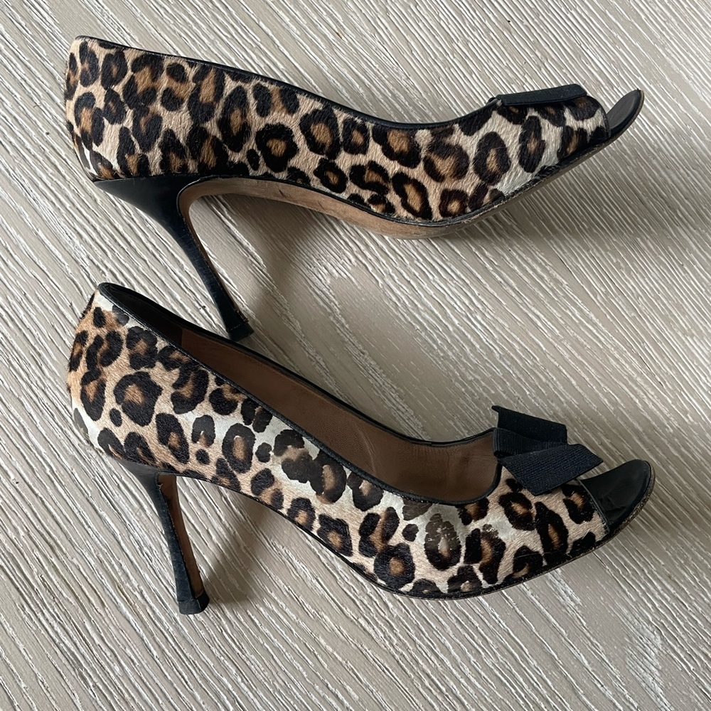 Manolo Blahnik Alikasian Leopard Print Pony Hair Peep Toe Pump, 38.5